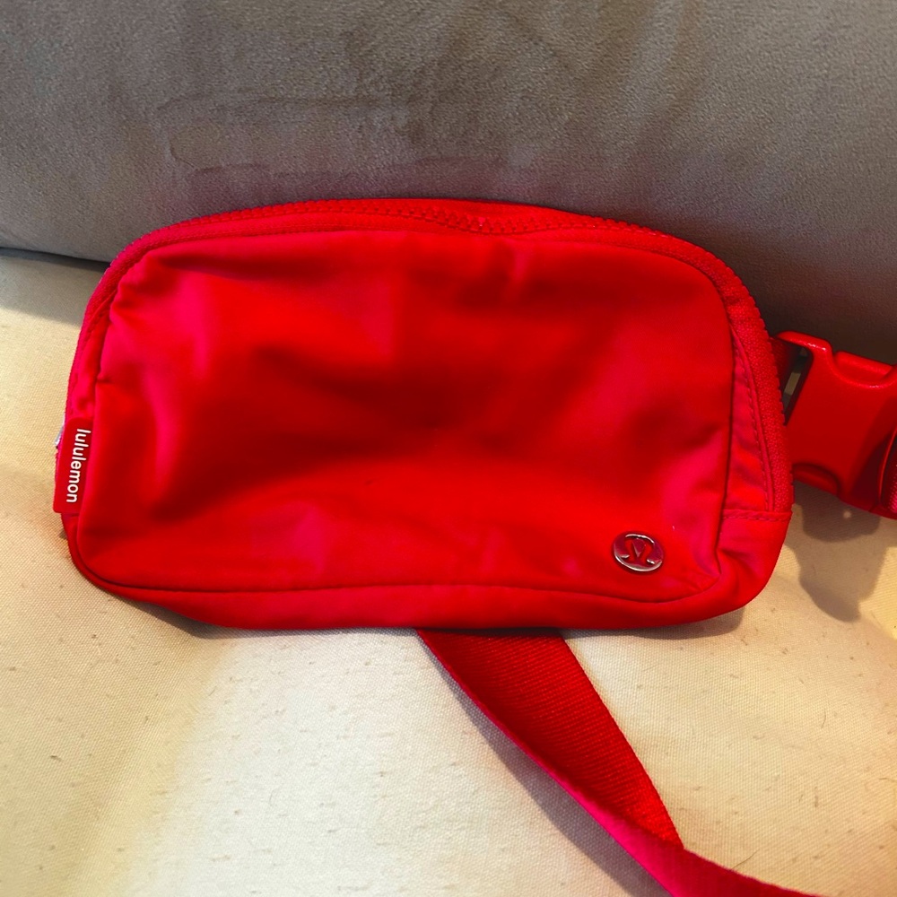 Lululemon red belt bag